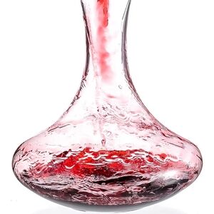Elegant Glass Wine Decanter - Red